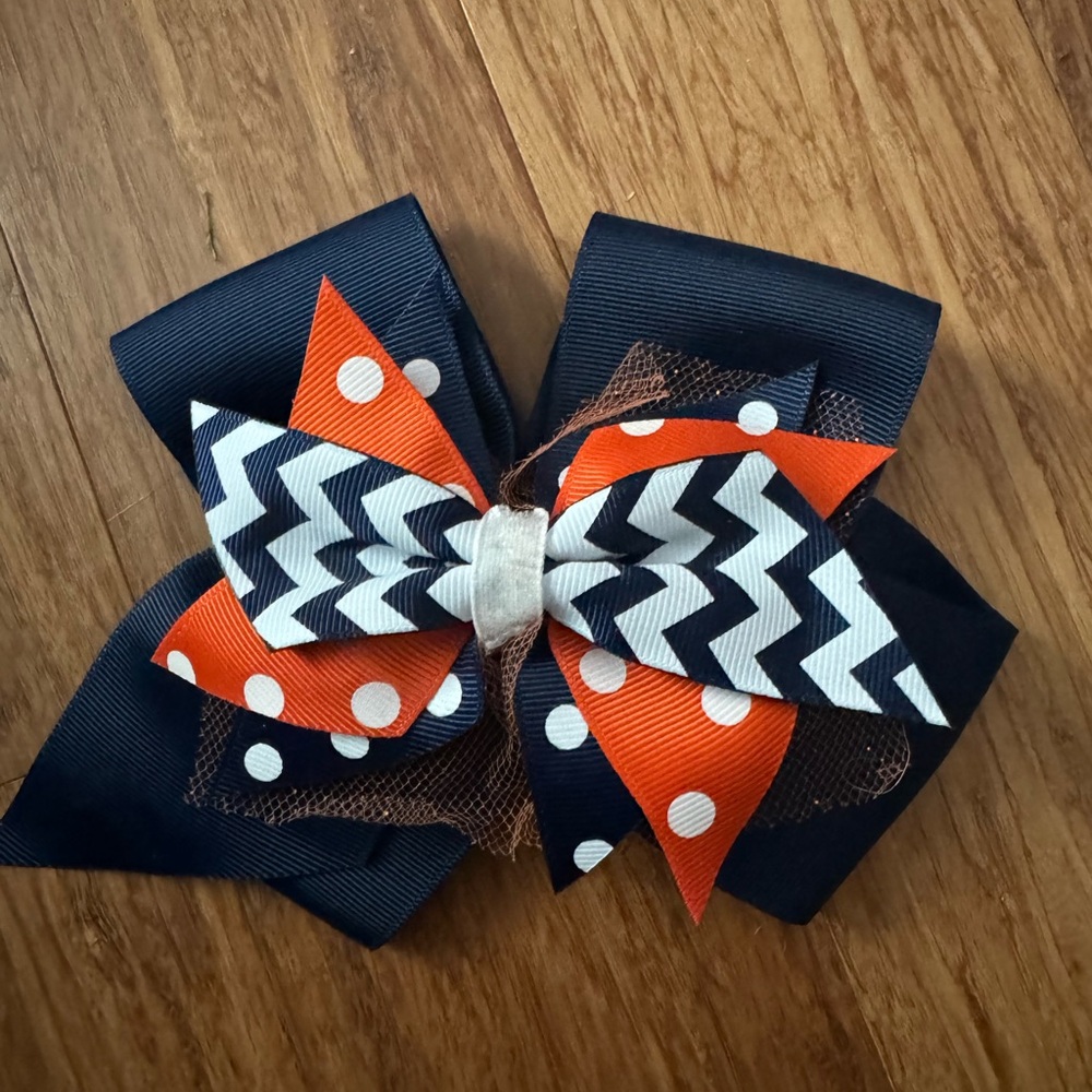 🛍️Handmade School Spirit Navy and Orange Chevron Bow - Picture 1 of 2